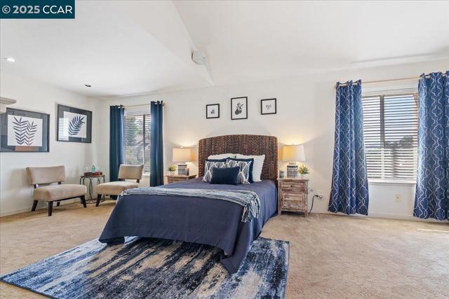 2323 Grosvenor Heights Ct, Livermore CA: https://media.crmls.org/mediaz/bce201cd-5341-4fe1-8d9b-1078bcf6a626.jpg