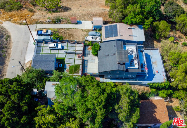 2617 Sierra Street, Los Angeles CA: https://media.crmls.org/mediaz/bce2d625-c06b-48d2-acb6-bd43fc7478ca.jpg