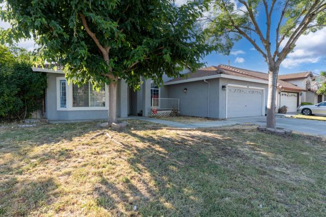 1928 Davis Drive, Los Banos CA: https://media.crmls.org/mediaz/bce35120-a9be-48ba-a23a-e4f968b12388.jpg