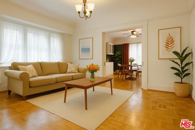 1616 W 24th Street, Los Angeles CA: https://media.crmls.org/mediaz/bce7062e-660c-491f-9acc-c4b5b3b1fc7d.jpg