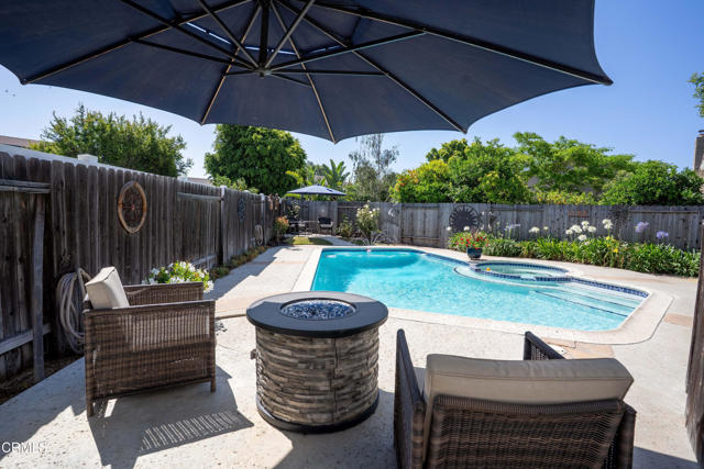 1584 Prima Ct, Camarillo CA: https://media.crmls.org/mediaz/bce763ec-bfce-4a49-84f3-96f1fb77e234.jpg
