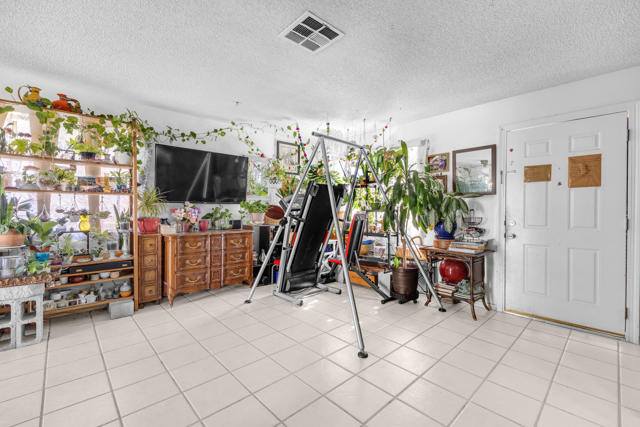 66550 San Diego Dr Drive, Desert Hot Springs CA: https://media.crmls.org/mediaz/bce7fc32-c0b5-4f51-9ae3-24dc2e4d87e0.jpg
