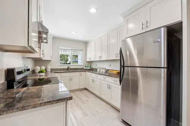 1776 Via Flores, San Jose CA: https://media.crmls.org/mediaz/bce8ad75-8d8d-4cb3-8224-5b852ea3b1ab.jpg