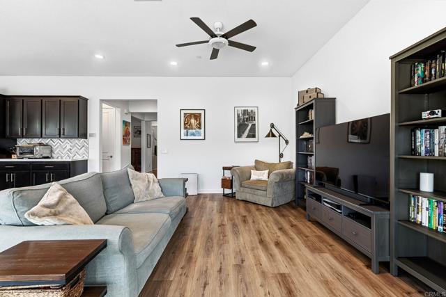 Detail Gallery Image 12 of 47 For 24067 Brison Dr, Corona,  CA 92883 - 2 Beds | 2 Baths