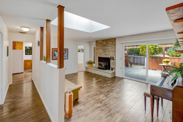30 Via Encanto, Monterey CA: https://media.crmls.org/mediaz/bcea44ae-dc00-4add-8a45-6c7f71b1a8fd.jpg
