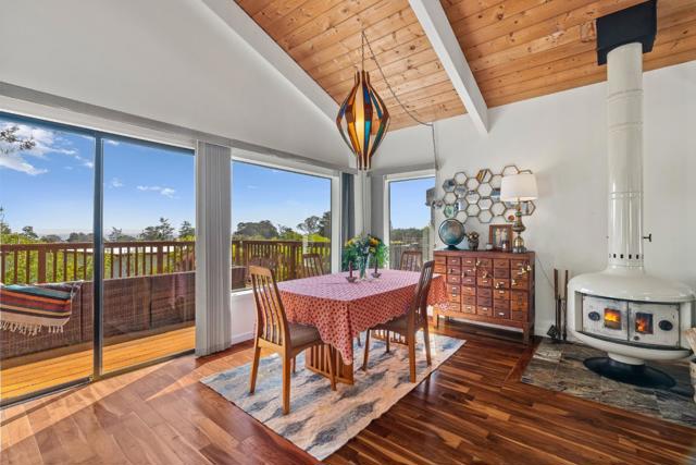 530 Santa Marguarita Drive, Aptos CA: https://media.crmls.org/mediaz/bceb4e66-845f-4d0f-a8ce-1bdd9f8d15b6.jpg