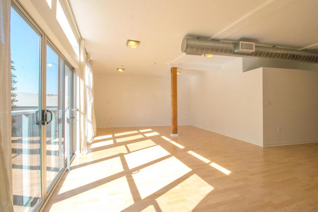 Detail Gallery Image 14 of 29 For 4215 Glencoe Ave #221,  Marina Del Rey,  CA 90292 - 2 Beds | 3 Baths