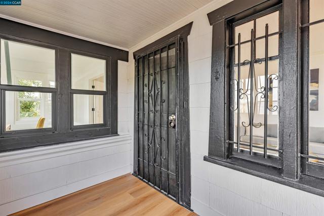 Image 3 of 35 For 1607 Santa Clara St