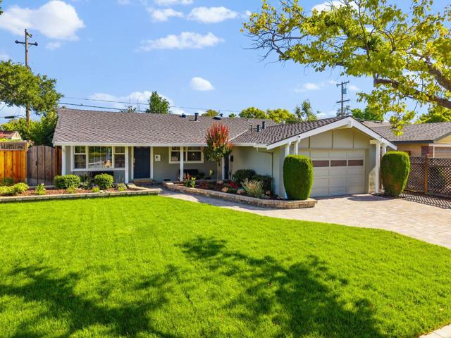 1596 Adrien Drive, Campbell CA: https://media.crmls.org/mediaz/bcece7aa-6baf-4559-b377-631ae33cbd56.jpg