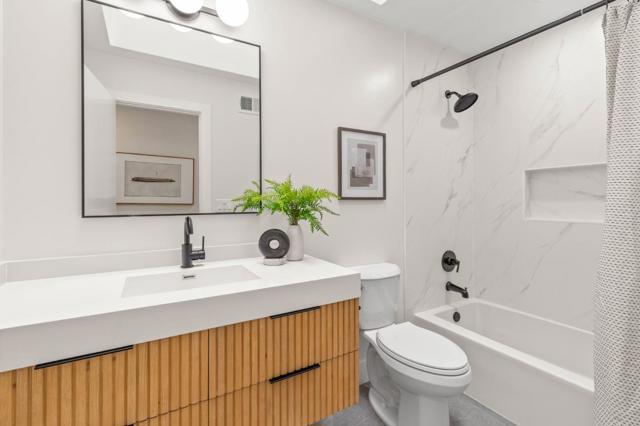 559 Marlin Court, Redwood City CA: https://media.crmls.org/mediaz/bcedebb2-bc6f-4442-b7de-9a16ad8921d5.jpg