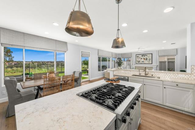 Detail Gallery Image 9 of 32 For 12833 Baywind, San Diego,  CA 92130 - 5 Beds | 4/1 Baths