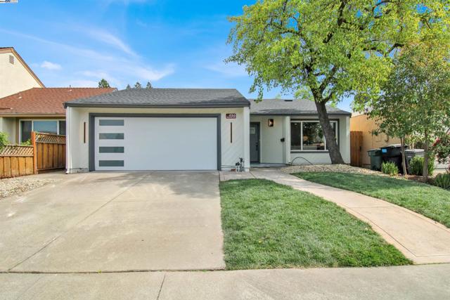 4166 Peregrine Way, Pleasanton CA: https://media.crmls.org/mediaz/bceebff1-7f8b-4da6-9e8c-6e72972cb63c.jpg