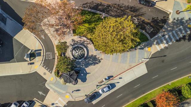 1050 Orange ave, Coronado CA: https://media.crmls.org/mediaz/bceef9e1-e56c-4804-b7b8-24c48e53939f.jpg