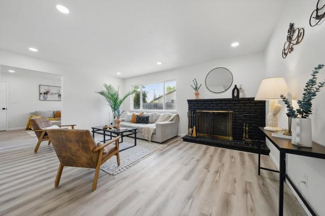 1693 Greentree Drive, Concord CA: https://media.crmls.org/mediaz/bcefecf8-63df-40ab-97a9-318adda88fad.jpg