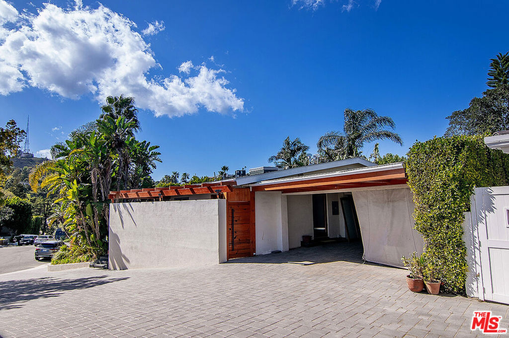 MLS #26987439 image #2