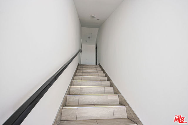 954 N Kingsley Drive, Los Angeles CA: https://media.crmls.org/mediaz/bcf1b4ea-64be-4c4e-81aa-77674d449477.jpg