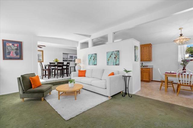 13752 Frame Rd, Poway CA: https://media.crmls.org/mediaz/bcf29172-b139-4d03-a570-d56578e6f5f9.jpg