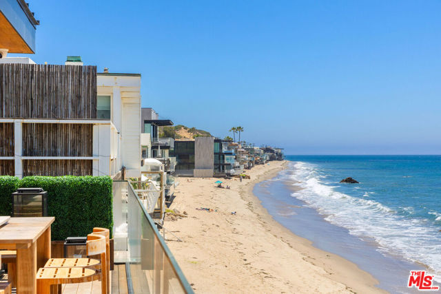 24818 Malibu Road, Malibu CA: https://media.crmls.org/mediaz/bcf2cd26-0820-4d3f-98cf-8d193dd7bbbc.jpg