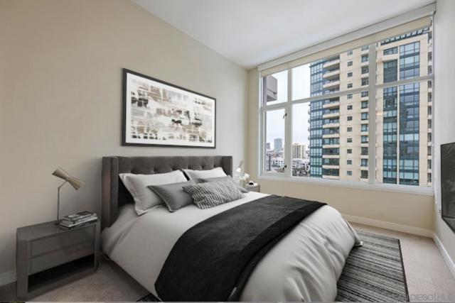 550 Front St., San Diego CA: https://media.crmls.org/mediaz/bcf30d94-370c-4497-ac9c-be8990ff4166.jpg