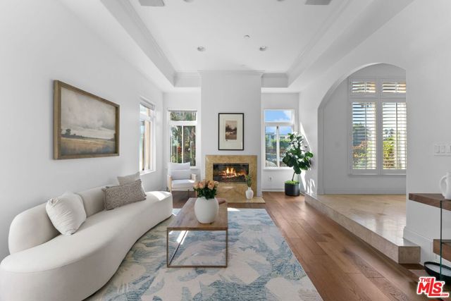 11840 Rowles Court, Los Angeles CA: https://media.crmls.org/mediaz/bcf31dba-4067-4be2-b773-3c1b821dd6ee.jpg