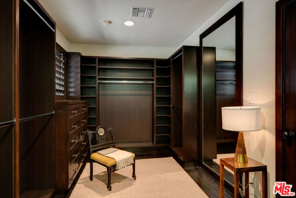 MLS #25527286 image #37