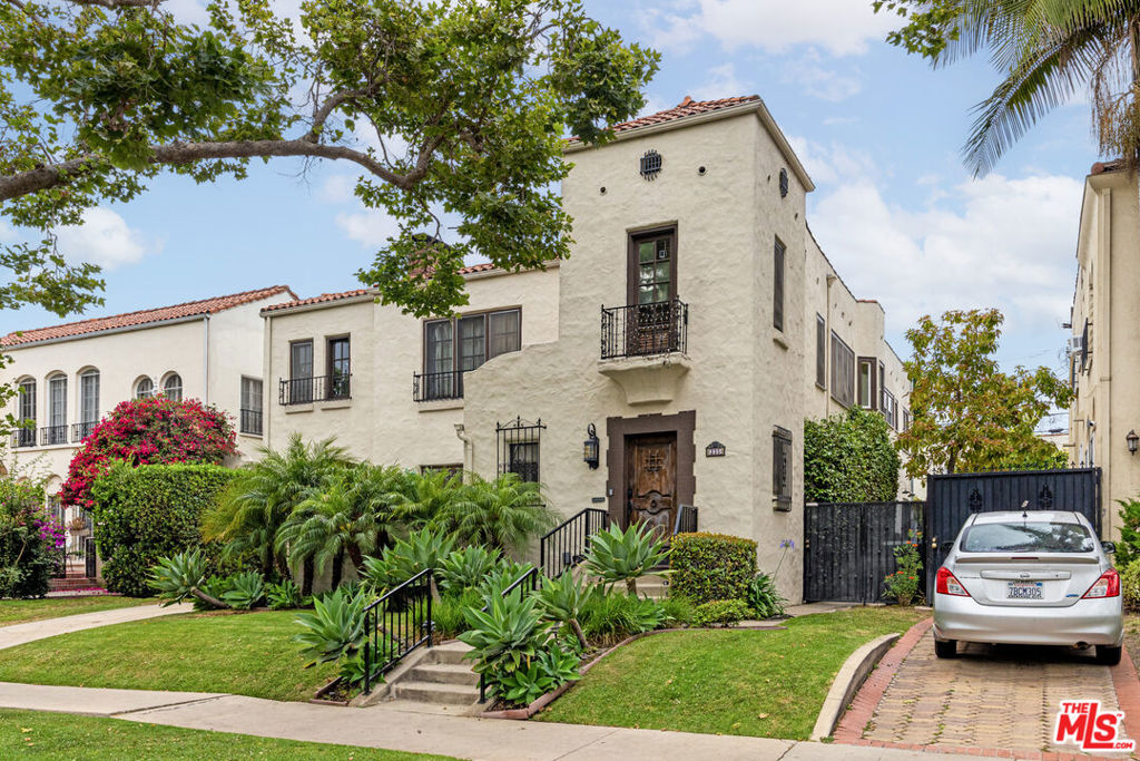 235 S Orange Drive