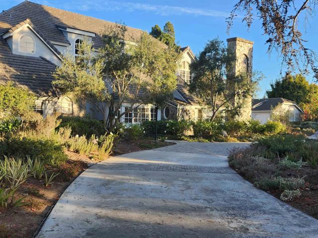 1402 Via Mil Cumbres, Solana Beach CA: https://media.crmls.org/mediaz/bcf4e9db-ccab-4609-a417-76a365f87638.jpg
