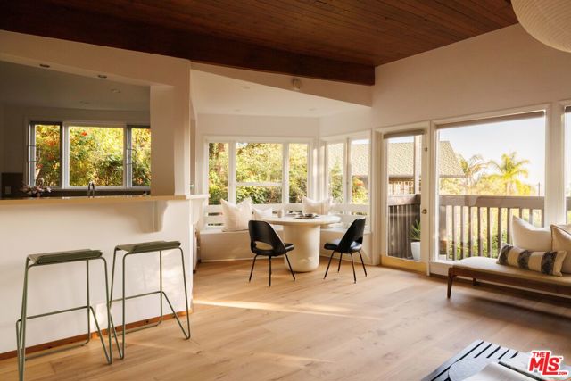 1 Bed Home for Sale in Los Angeles, California