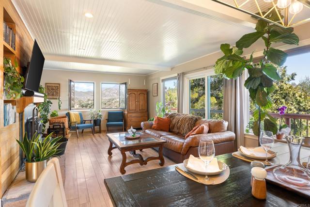 10172 Boulder Creek Road, Descanso CA: https://media.crmls.org/mediaz/bcf5cb31-4b39-4fda-9075-bd5d3cff811c.jpg