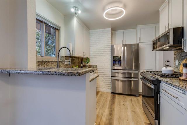 1071 Alta Mira Drive, Santa Clara CA: https://media.crmls.org/mediaz/bcf5deda-b005-48dc-885a-ddb287e5d9b5.jpg