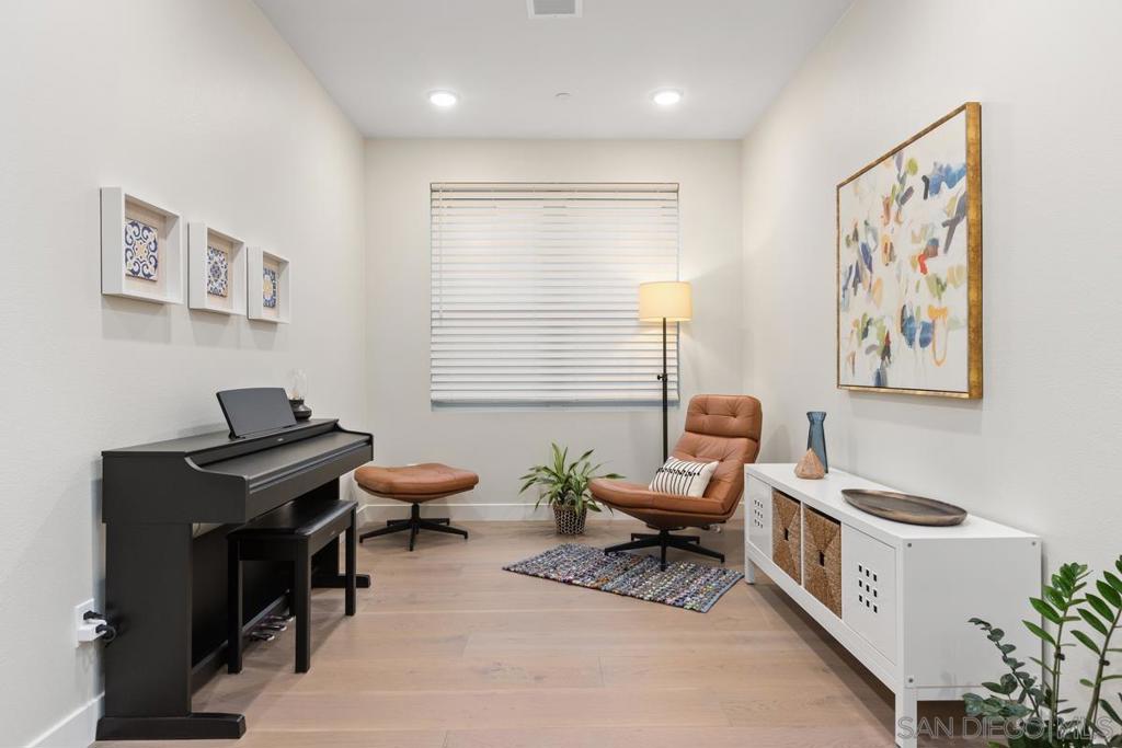 6418 Fischer Way - photo 8