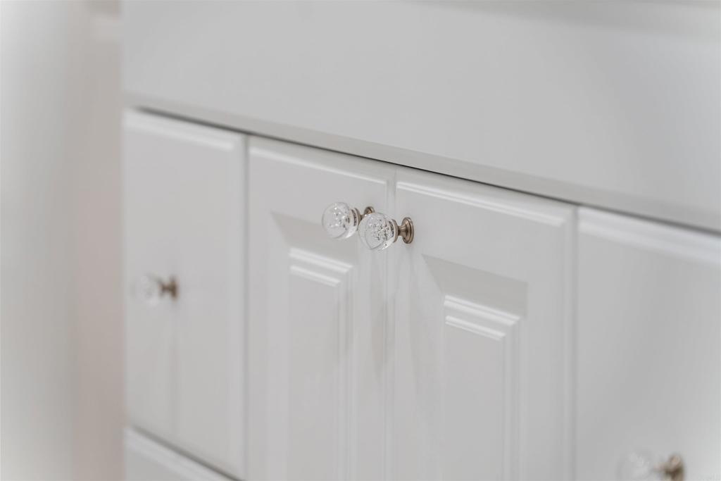 https://media.crmls.org/mediaz/bcf67e9c-2bbd-42be-bfb3-660bd94c3a46.jpg?preset=X-Large