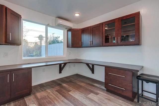 Image 22 of 35 For 681 Roosevelt Street