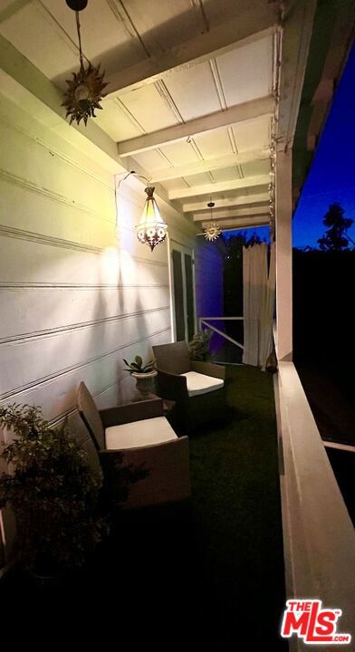 219 Winchester Avenue, Glendale CA: https://media.crmls.org/mediaz/bcf9046f-b61d-42c6-8a21-d943aeed0e05.jpg