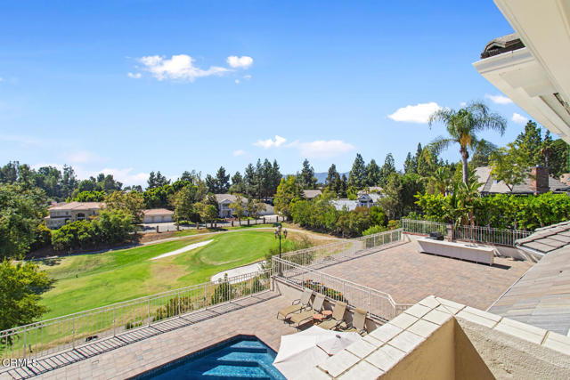 848 Greenridge Drive, La Canada Flintridge CA: https://media.crmls.org/mediaz/bcf91edd-f6b1-4b02-b112-b9d4c30a81b0.jpg