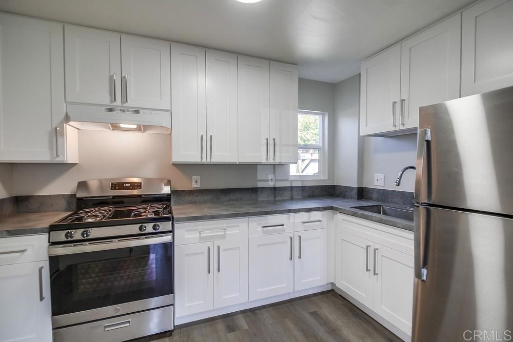 854 45th Street - photo 18