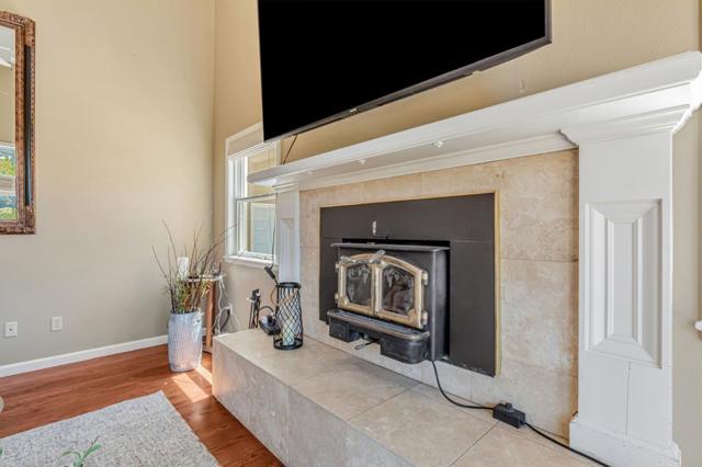 28837 Underwood Road,  CA: https://media.crmls.org/mediaz/bcfa184a-e6f2-4c4d-824e-5985e2a6e21e.jpg