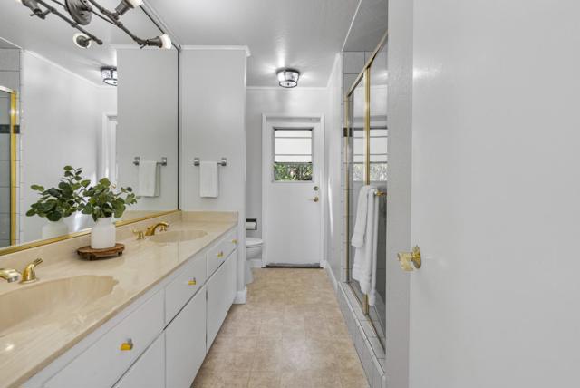 16795 Jackson Oaks Drive, Morgan Hill CA: https://media.crmls.org/mediaz/bcfa24d9-88ee-4b4a-85a2-450f051e3d40.jpg