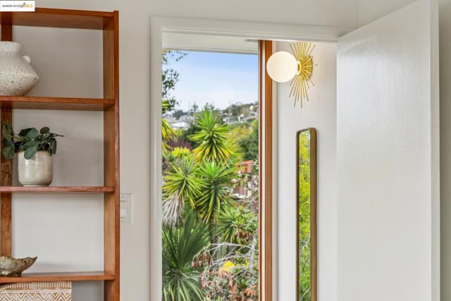 63 Eureka Ave, Kensington CA: https://media.crmls.org/mediaz/bcfa3676-63c8-4f69-9edb-45ce43ba669a.jpg