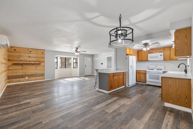 5343 Encelia Drive, 29 Palms CA: https://media.crmls.org/mediaz/bcfb5480-bcf3-4de4-93fd-9dd37c0ba20f.jpg