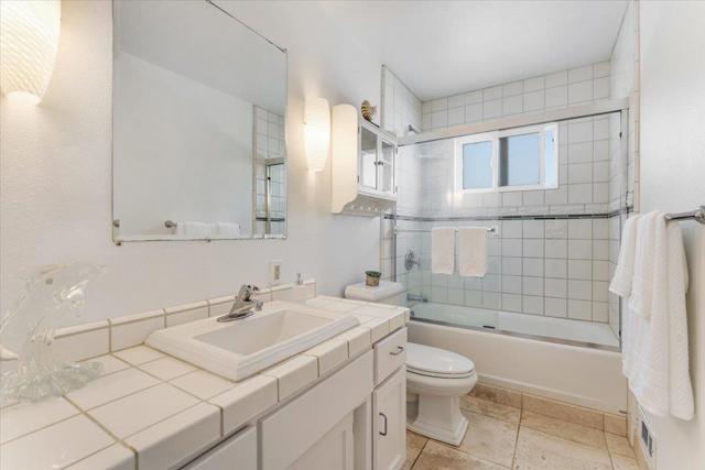 617 Beach Drive, Aptos CA: https://media.crmls.org/mediaz/bcfb749b-b79a-4431-98c9-f1e95947d6ed.jpg
