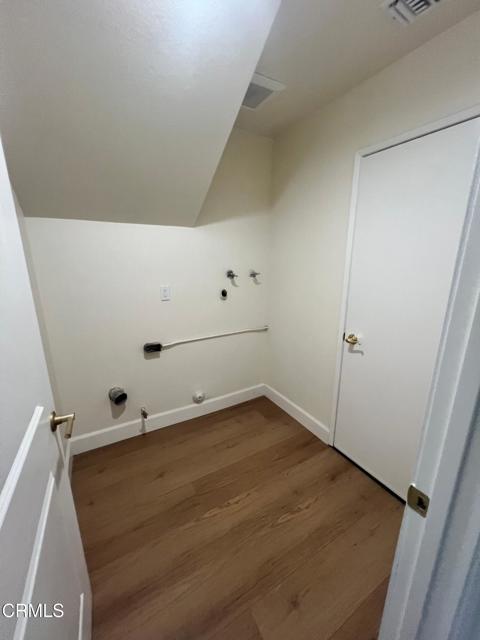 Detail Gallery Image 10 of 34 For 889 Shadow Lake Dr, Thousand Oaks,  CA 91360 - 3 Beds | 2/1 Baths