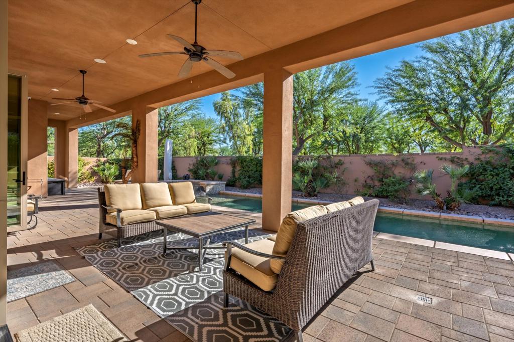 MLS #219138422DA image #3