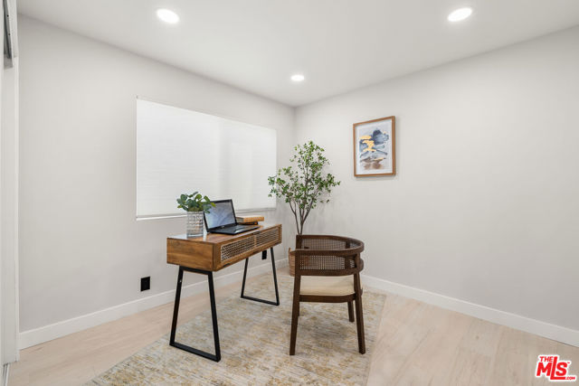 10425 Jordan Avenue photo 8