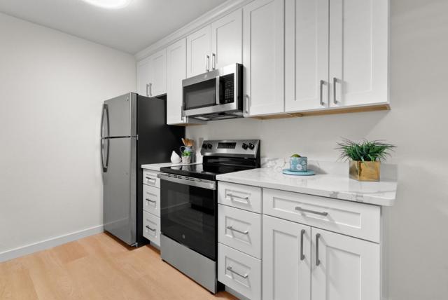 259 N Capitol Avenue, San Jose CA: https://media.crmls.org/mediaz/bcfccf55-16e0-4273-b49d-c30248ff9b2f.jpg