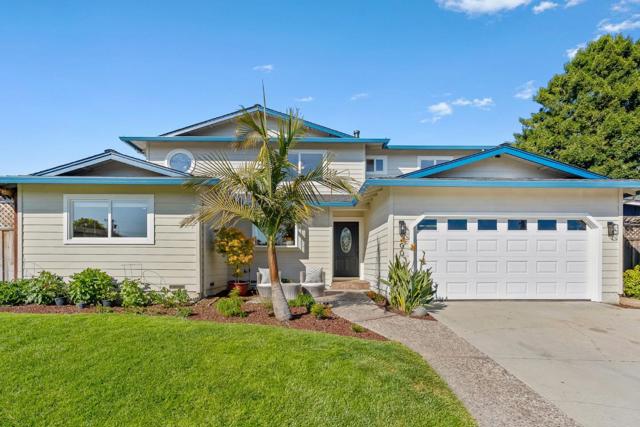 200 Cortez Street, Capitola CA: https://media.crmls.org/mediaz/bcfdf2c7-aa6a-4d1a-b2e6-8da3e84ebaac.jpg