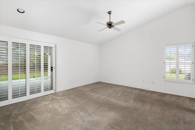 815 Boyle Ave, Escondido CA: https://media.crmls.org/mediaz/bcff1425-013f-404f-a55a-cd1628ec844c.jpg