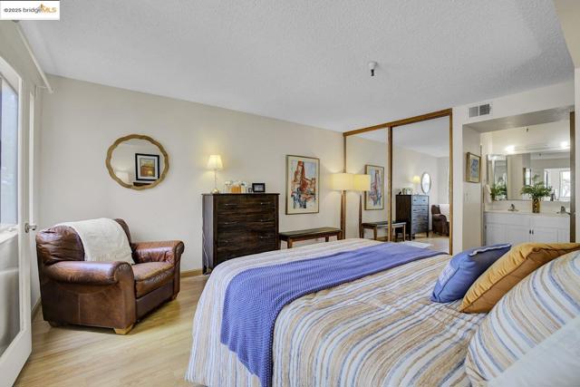 Image 22 of 42 For 545 Pierce St  3002