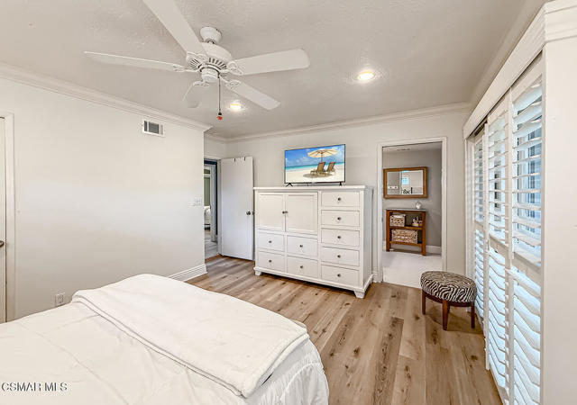 1888 El Monte Drive, Thousand Oaks CA: https://media.crmls.org/mediaz/bcffb051-38ae-4fcf-a311-b8b33fe2b3af.jpg