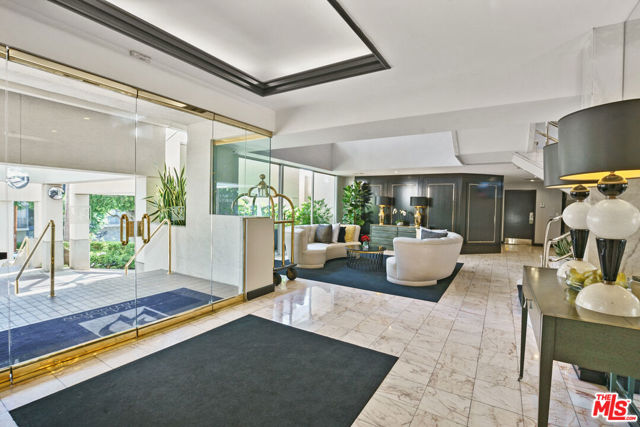 1131 Alta Loma Road, West Hollywood CA: https://media.crmls.org/mediaz/bd008ddb-74da-4063-9a1d-96bc957b6614.jpg